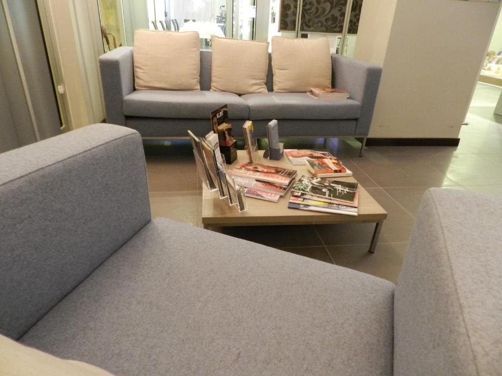 Hll Hotel Lungolago Lecco-Como Lake Екстер'єр фото